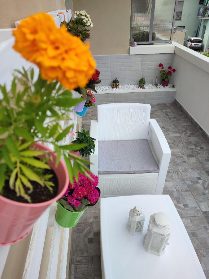 La Rosa Blutique - Boutique Near Apartment Montano Lucino
